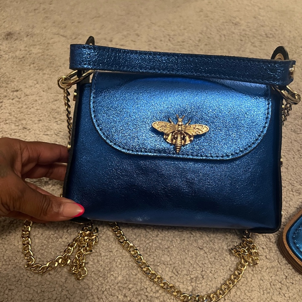 Handbag - Picture 2 of 3